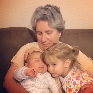 Meet your Posher, Maribel g